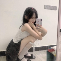 純純 157  C奶 19歲  #中部   簡介：清純小女友 #初下海  甜甜...