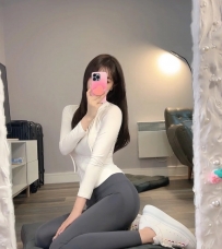 彤彤  162cm Ccup 46kg 21歲  #雙北  美女主播兼職  身材勻稱  外...
