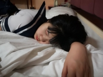 璐璐：158  C  19歲  台中    學生  甜美. 清澀中帶給您粉色暇...